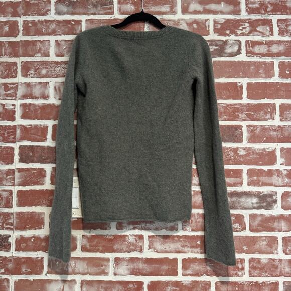 ATM Womens Cashmere V-Neck Pullover Sweater Size Small euc - Picture 2 of 8